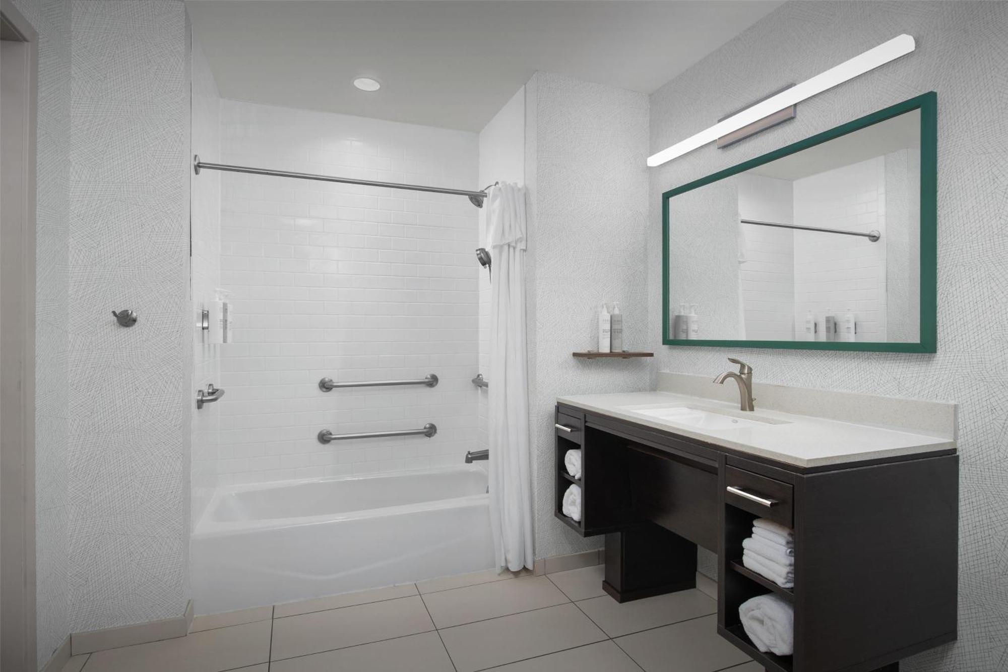Home2 Suites Nashville Airport Exterior photo