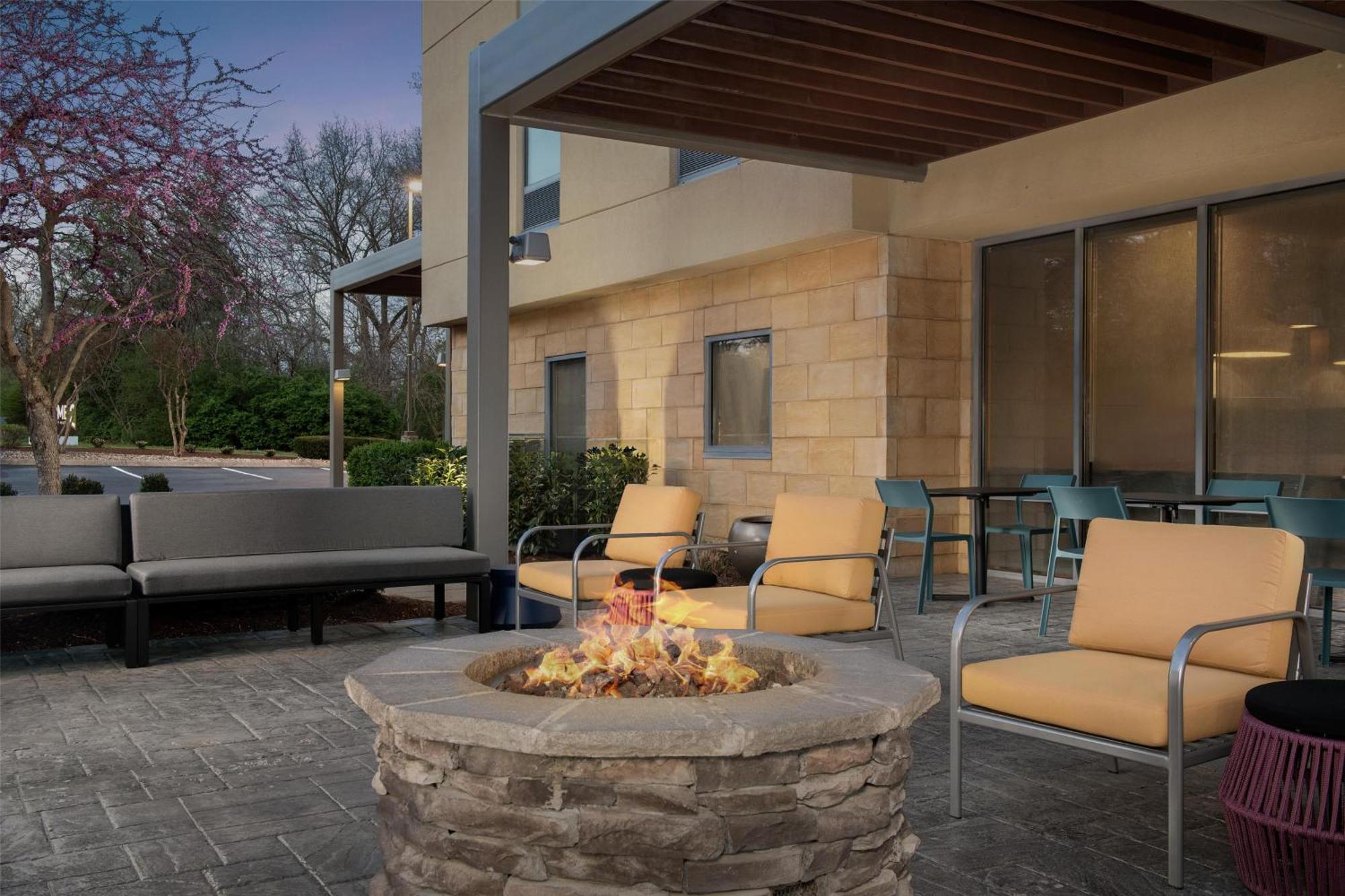 Home2 Suites Nashville Airport Exterior photo
